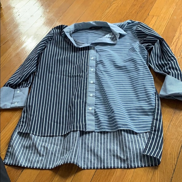 Zara Tops - Zara Woman blue stripped button down